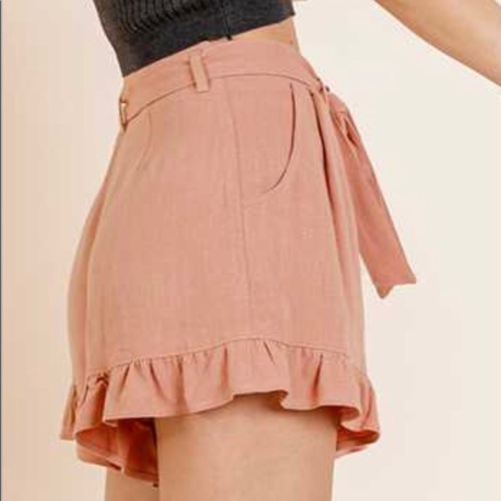 LINEN BLEND PAPER-BAG SHORTS IN DUSTY PEACH - Picture 3 of 9